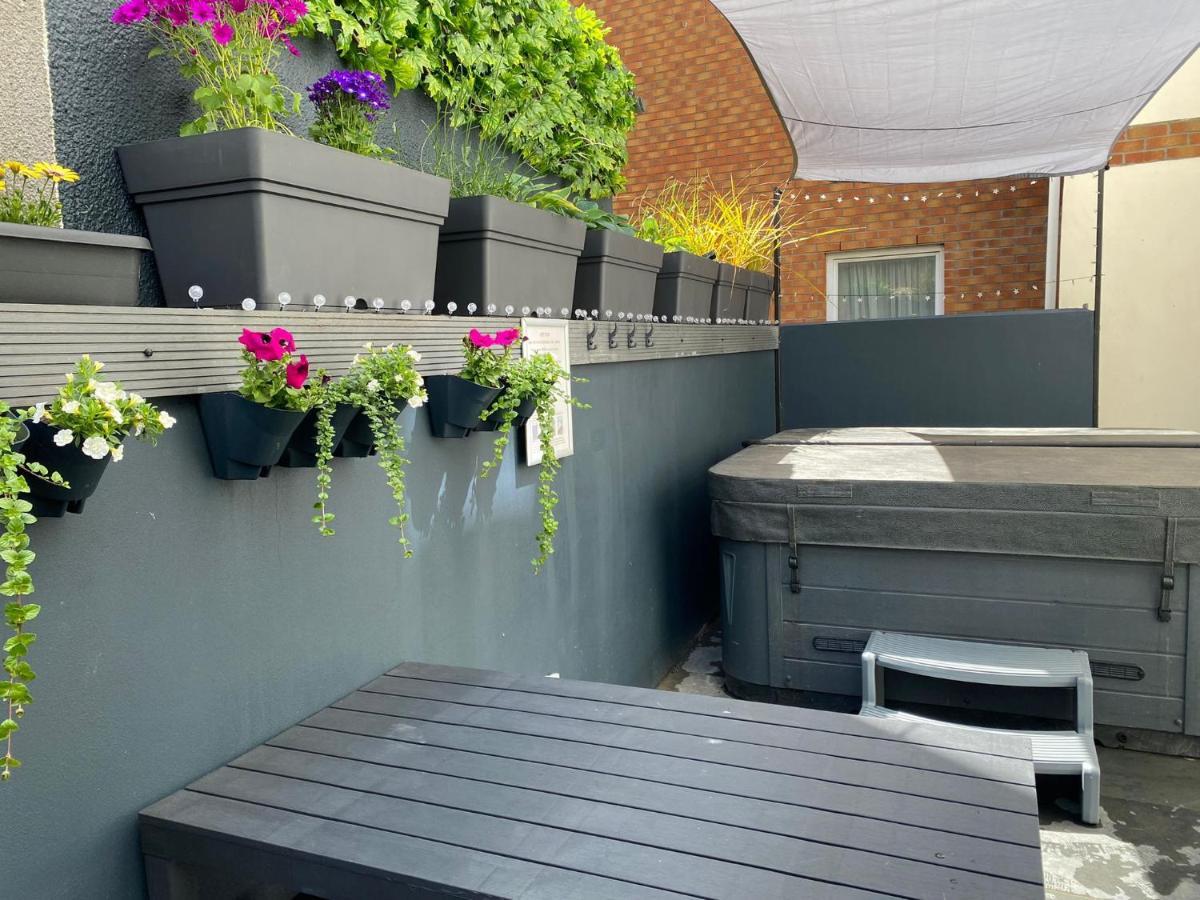 3 The View Apartments Ilfracombe - Hot Tub, Parking, Lift, Ev Экстерьер фото