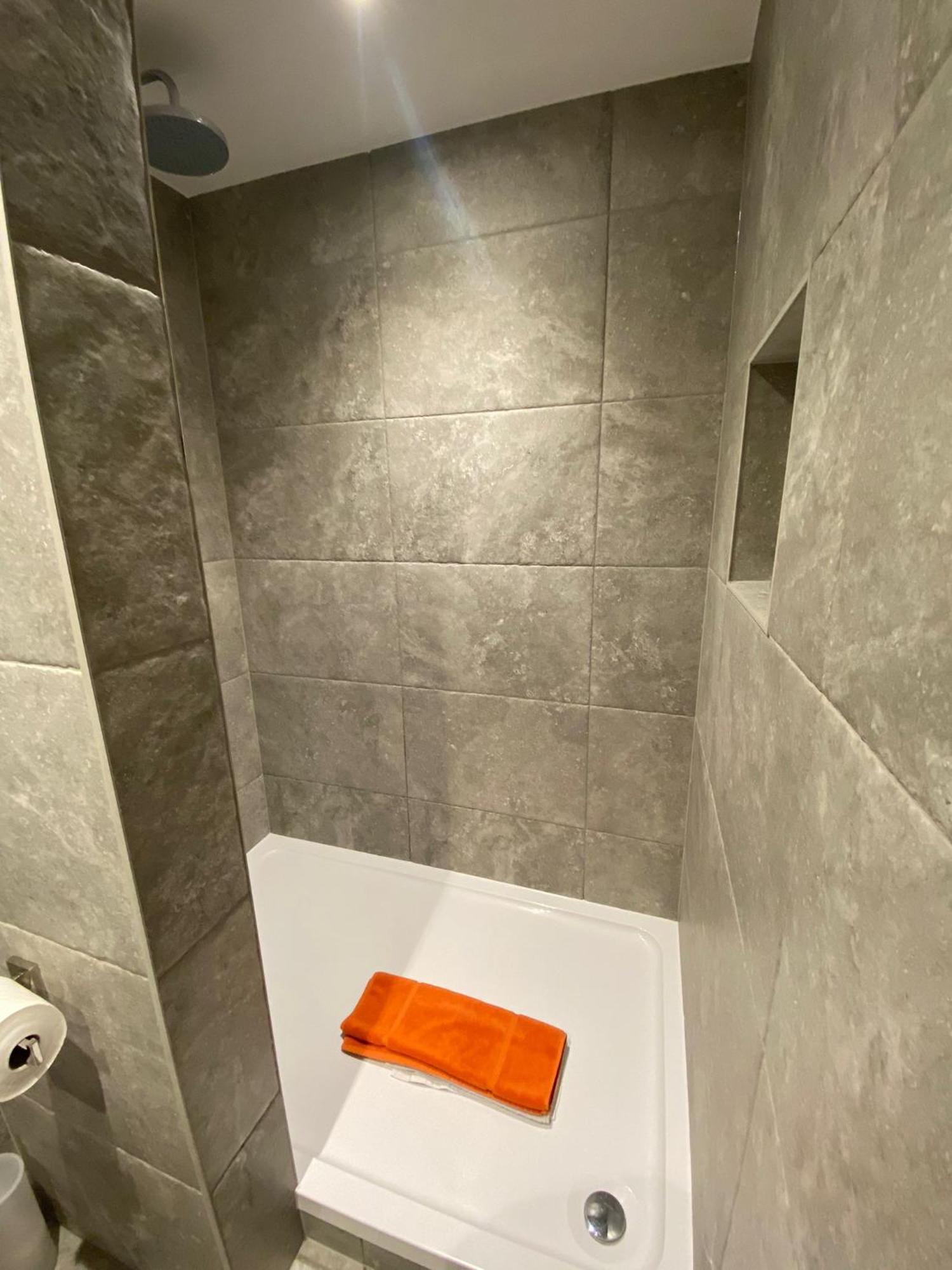 3 The View Apartments Ilfracombe - Hot Tub, Parking, Lift, Ev Экстерьер фото