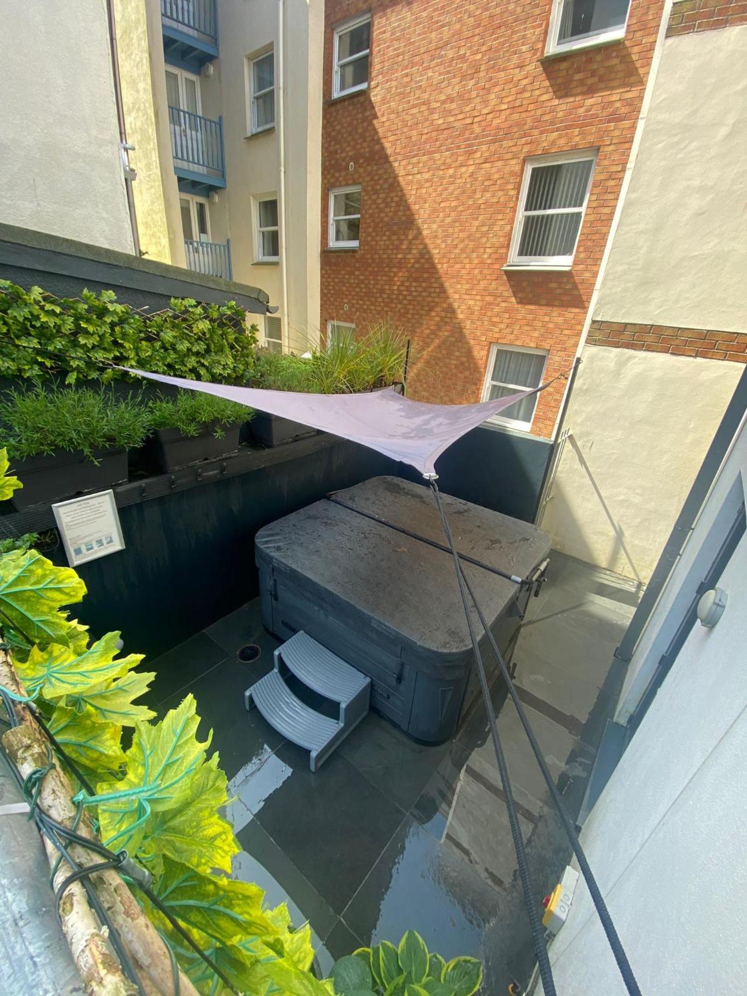 3 The View Apartments Ilfracombe - Hot Tub, Parking, Lift, Ev Экстерьер фото