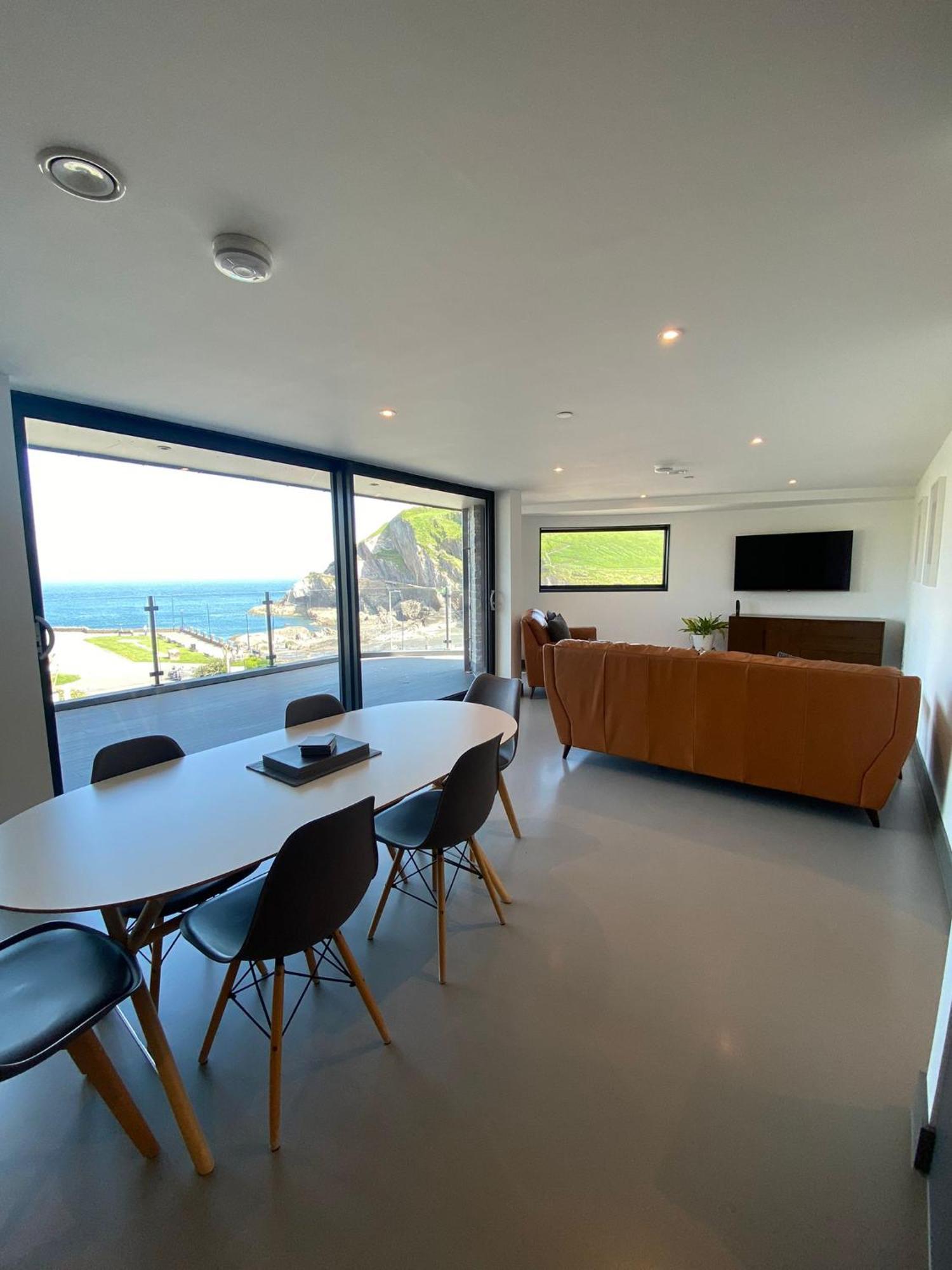 3 The View Apartments Ilfracombe - Hot Tub, Parking, Lift, Ev Экстерьер фото