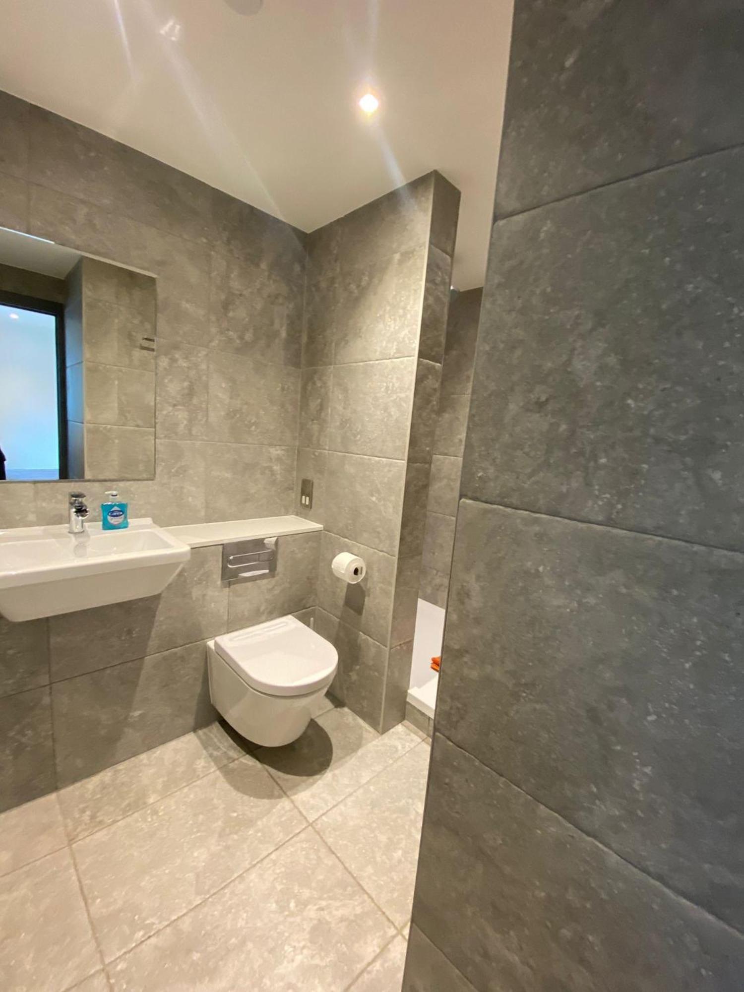 3 The View Apartments Ilfracombe - Hot Tub, Parking, Lift, Ev Экстерьер фото