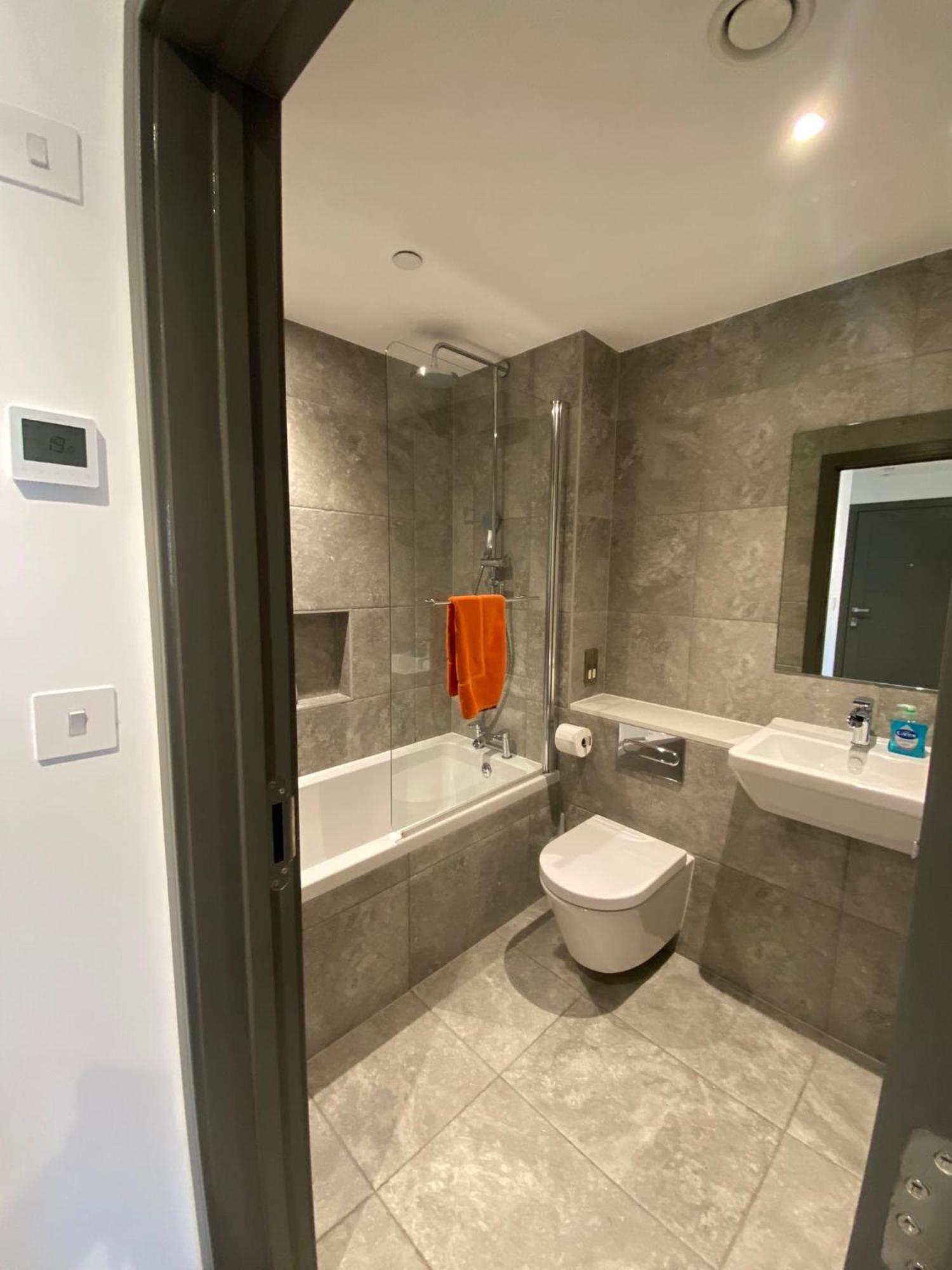 3 The View Apartments Ilfracombe - Hot Tub, Parking, Lift, Ev Экстерьер фото